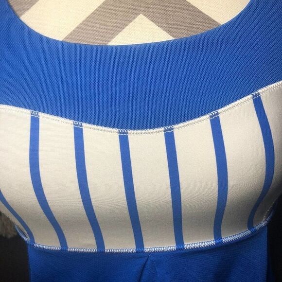 Lululemon Elevate Blue Striped Tank Top - Picture 4 of 7
